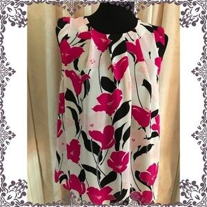 VINCE CAMUTO TOP💕💕💕💕